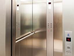 Royal View Apartment