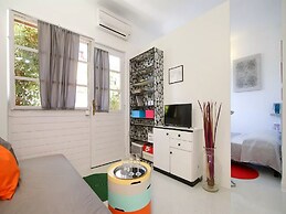 Studio Apartment Laka