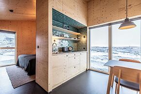 Aska Modern Cabin