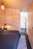 Aska Modern Cabin