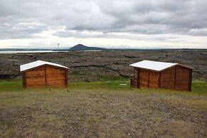 Hlid Huts