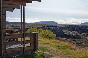 Hlid Huts