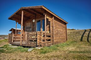 Hlid Huts
