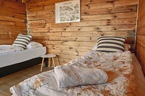 Hlid Huts