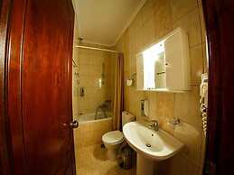 Porto Planos Beach Hotel