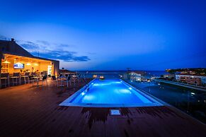 Porto Planos Beach Hotel