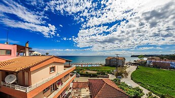 Porto Planos Beach Hotel