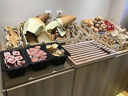 Porto Planos Beach Hotel