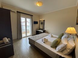 Porto Planos Beach Hotel