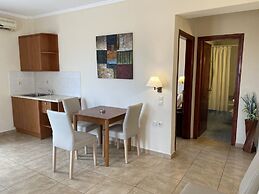 Porto Planos Beach Hotel