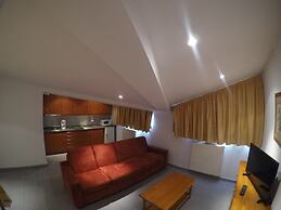 Apartamentos Turísticos Roc Del Castell