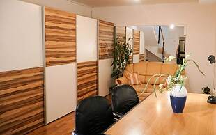 Duplex Apartment Tinel