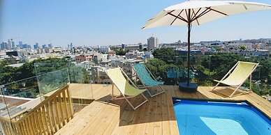 Jaffa's Penthouse Hostel