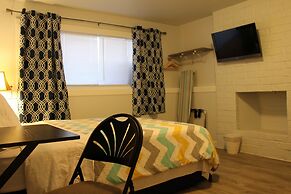 Rainier Guesthouse (Walk to Metro)