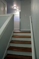 Rainier Guesthouse (Walk to Metro)