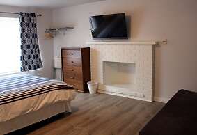 Rainier Guesthouse (Walk to Metro)