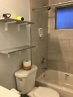 Rainier Guesthouse (Walk to Metro)