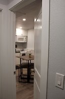 Rainier Guesthouse (Walk to Metro)