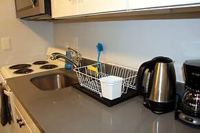 Rainier Guesthouse (Walk to Metro)