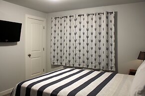 Rainier Guesthouse (Walk to Metro)