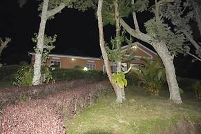 Kitojo Guest Cottages