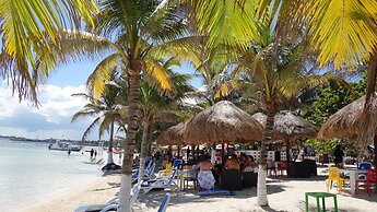 El Fuerte Beach Resort
