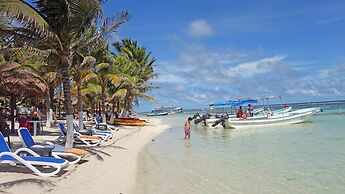 El Fuerte Beach Resort