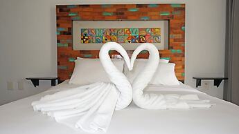 El Fuerte Beach Resort