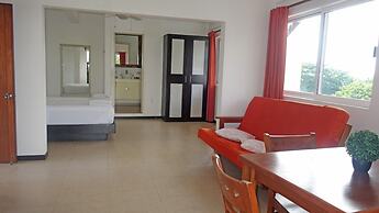 El Fuerte Beach Resort