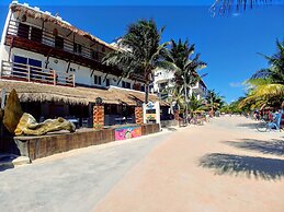 El Fuerte Beach Resort