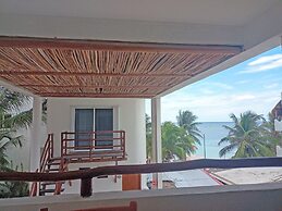 El Fuerte Beach Resort