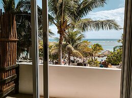 El Fuerte Beach Resort