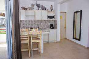 El Fuerte Beach Resort