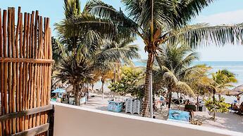 El Fuerte Beach Resort