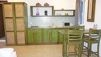 El Fuerte Beach Resort