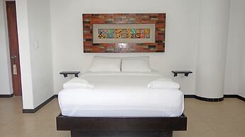 El Fuerte Beach Resort