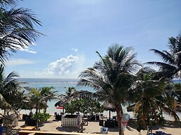 El Fuerte Beach Resort