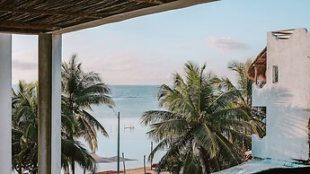 El Fuerte Beach Resort