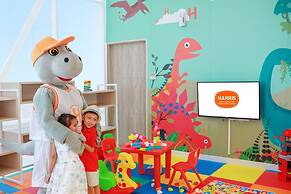 HARRIS Hotel & Conventions Bundaran Satelit Surabaya