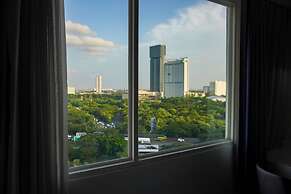 HARRIS Hotel & Conventions Bundaran Satelit Surabaya