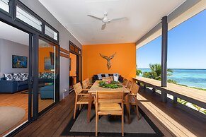Panama Beachfront Apartments Rarotonga