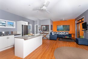 Panama Beachfront Apartments Rarotonga