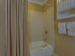 Kokomo by Meyer Vacation Rentals