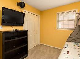 Red Robyn by Meyer Vacation Rentals