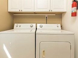 Red Robyn by Meyer Vacation Rentals