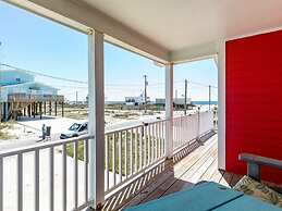 Red Robyn by Meyer Vacation Rentals