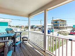 Red Robyn by Meyer Vacation Rentals