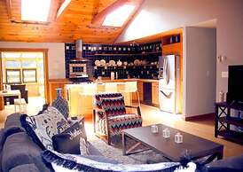 Stunning 3bd/2ba Vacation House in the Vineyard