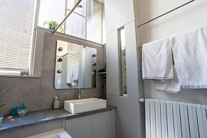 La Fleur Loft Boutique Spa