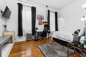 Your Next Vacation Should be Here ...walk to TimeSq